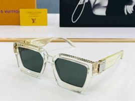 Picture of LV Sunglasses _SKUfw56900930fw
